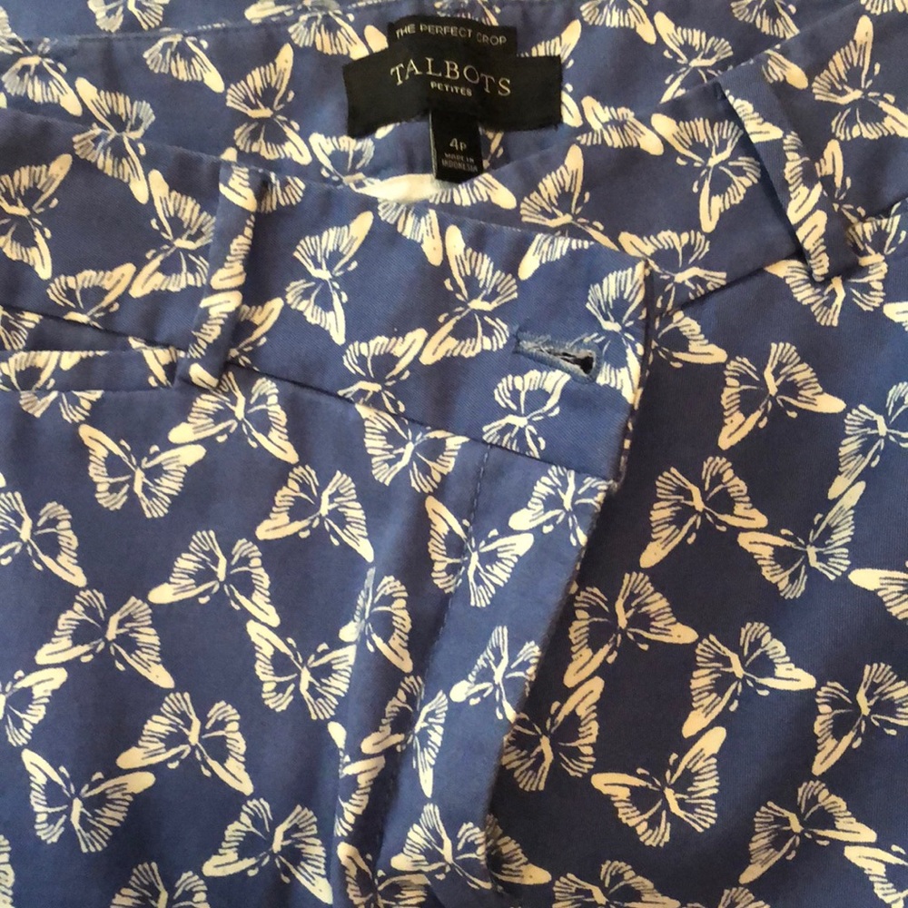 Talbots size 4p The Perfect Crop butterfly